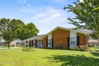 102 Greenbriar Drive, Jacksonville, NC 28546 – photo 2: 2_front exterior
