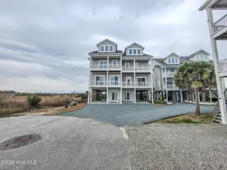 130 Sea Oaks Court 10-A, North Topsail Beach, NC 28460 – photo 9: 130-4