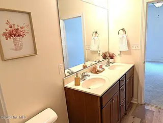 507 Jasmine Lane, Jacksonville, NC 28546 – photo 17: 507 JASMINE MASTER BATH2
