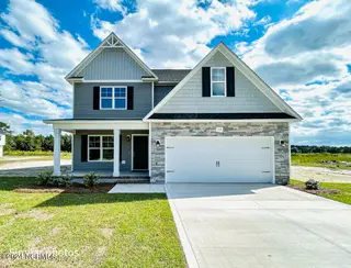 113 Woodford Drive, Jacksonville, NC 28540 – photo 1: 113 Woodford
