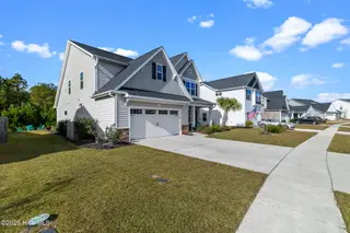 2530 Longleaf Pine Circle, Leland, NC 28451 – photo 4: 3-web-or-mls-GI - 2530 Longleaf Pine Cir