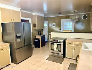 1210 Meadowood Drive, Kinston, NC 28501 – photo 17: Kitchen