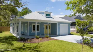 165 NW 4th Street, Oak Island, NC 28465 – photo 1