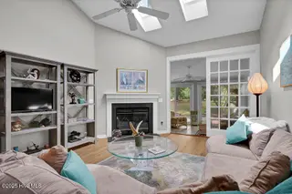 6012 Inland Greens Drive, Wilmington, NC 28405 – photo 16: Living Room