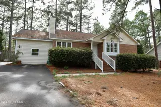 100 Sawmill Road E, Pinehurst, NC 28374 – photo 1: 023A4146