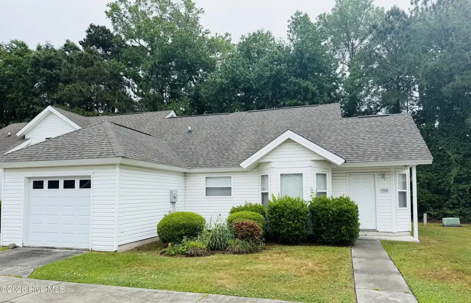 3306 Belmont Circle, Wilmington, NC 28405 – photo 1 of 11: IMG_1734