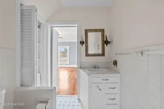 186 Cooper Street, Winterville, NC 28590 – photo 15: Full Bath