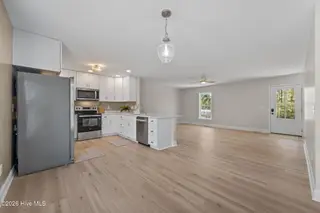 106 Dolphin Drive, Hampstead, NC 28443 — 3-bedroom home in Hideaway Shores, Hampstead, NC, photo 12 of 57