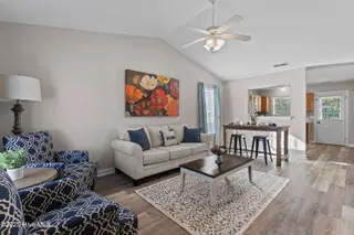 806 Springwood Drive, Jacksonville, NC 28546 – photo 4: 04