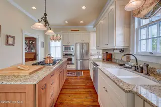 214 Nun Street, Wilmington, NC 28401 – photo 9: Kitchen