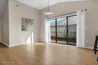7223 Lounsberry Court, Wilmington, NC 28405 — 3-bedroom home in Covil Estates, Wilmington, NC, photo 15 of 40