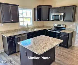 426 Montgomery Drive, Jacksonville, NC 28546 – photo 12: Lockhart Similar 19