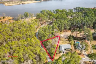 900 Crooked Creek Drive, New Bern, NC 28560 – photo 1: tempImagergEGsB