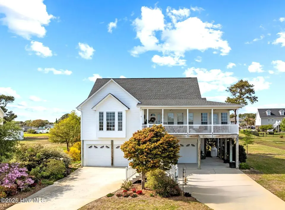 160 Live Oak Road, Newport, NC 28570 – photo 1 of 44: 2-web-or-mls-160 Live Oak Rd 002