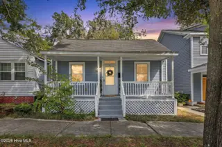 321 S 7th Street, Wilmington, NC 28401 — 3-bedroom home, Wilmington, NC, photo 2 of 34: 002_6aba7859295f16c6376c8ab0_218