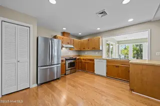 5504 Gondolier Drive, New Bern, NC 28560 – photo 14: 37-web-or-mls-DSC_3891