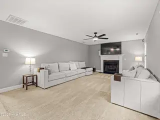 907 Stagecoach Drive, Jacksonville, NC 28546 – photo 13: 025a6781