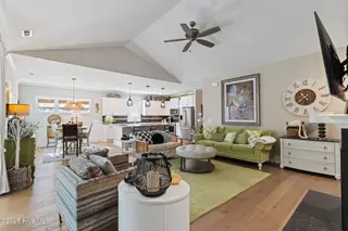 8556 Pine Nut Drive NE, Leland, NC 28451 — 3-bedroom home in Compass Pointe, Leland, NC, photo 12 of 60: 17-web-or-mls-GI - 8556 Pine Nut Dr NE -