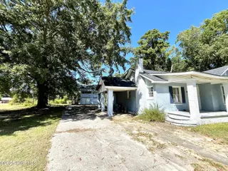 306 Sherwood Road, Jacksonville, NC 28540 – photo 24: 0ff6dd38-cec8-4a8f-9f76-3ef2b6e0b4bd
