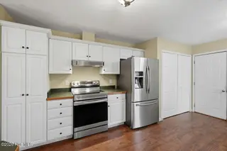 225 Gurley Dairy Road, Pikeville, NC 27863 — 2-bedroom manufactured home in Western Wayne Estates, Pikeville, NC, photo 11 of 30: 15-225 Gurley Dairy Rd-15