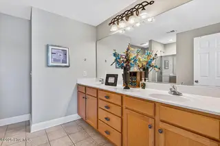 43 Private Drive, Ocean Isle Beach, NC 28469 – photo 17: Master Bedroom Bath