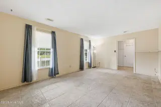 913 Colony Drive, New Bern, NC 28562 – photo 2: 913 Colony Drive