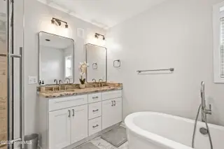 2508 Ocean Drive 14a1, Emerald Isle, NC 28594 – photo 22: Master Bath