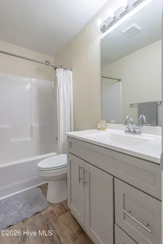 408 Decatur Road, Jacksonville, NC 28540 – photo 14: Primary Bath