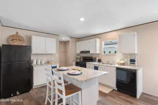 928 Willow Place SW, Calabash, NC 28467 — 3-bedroom manufactured home in Clariday Estates, Calabash, NC, photo 11 of 32