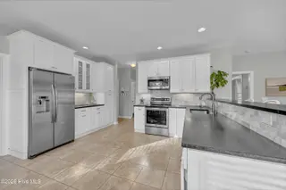 3701 Amber Drive, Wilmington, NC 28409 – photo 12: 010_img_8563_309