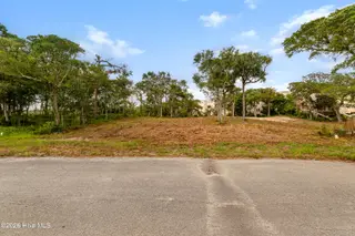 112 Sandpiper Lane, Indian Beach, NC 28512 – photo 11: Vacant lot in Pine Knoll Shores