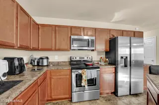 710 Savannah Drive, Jacksonville, NC 28546 – photo 17: 6G8A7792