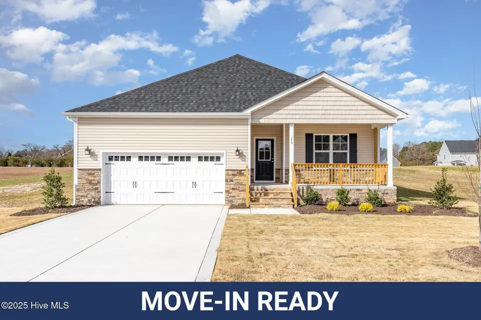 136 Tuskeegee Drive, Smithfield, NC 27577 – photo 1 of 29: 000