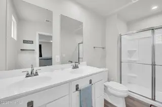 1053 Sharron Creek Drive, Shallotte, NC 28470 — 3-bedroom home in Sharron Creek Crossing, Shallotte, NC, photo 17 of 36: 1053 sharron crk dr-00021