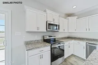 602 Retreat Court, Jacksonville, NC 28546 – photo 11: 14