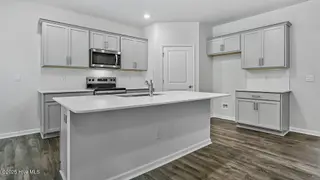 1046 Misty Creek Drive, Aberdeen, NC 28315 – photo 8: Kitchen