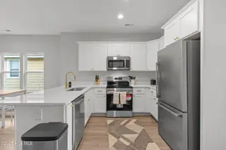 409 S 17th Street, Wilmington, NC 28401 – photo 5: 35-web-or-mls-BTS03237