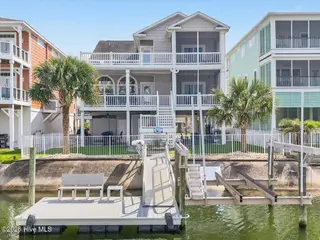 209 E Second Street, Ocean Isle Beach, NC 28469 – photo 2: 04-kahunaphoto