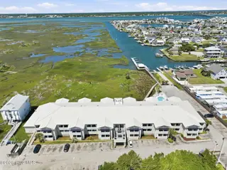 602 W Fort Macon Road 131, Atlantic Beach, NC 28512 – photo 19: Palm Suites