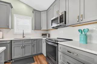1125 S Topsail Drive, Surf City, NC 28445 – photo 8: Kitchen