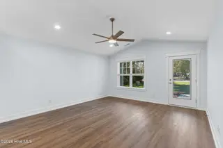 1200 N Caswell Avenue, Southport, NC 28461 – photo 19: 18-web-or-mls-cammediallc.com (31)