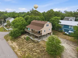136 Sea Dunes Drive, Emerald Isle, NC 28594 – photo 15: 5-web-or-mls-DJI_20260628143153_0329_D