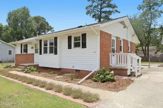 611 Decatur Road, Jacksonville, NC 28540 – photo 2