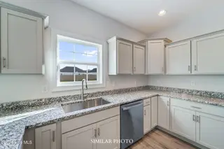217 Little Bird Lane, Jacksonville, NC 28546 — 4-bedroom home in Onslow Bay, Jacksonville, NC, photo 12 of 35: SIMILAR PHOTO CATALINA-16