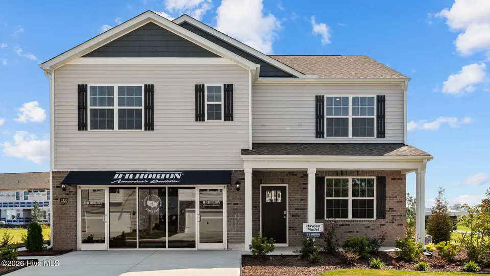 1529 Stone Wood Drive, Winterville, NC 28590 – photo 1 of 26: Model Exterior