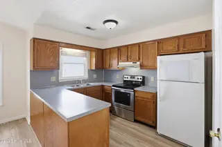 123 W Victoria Court F, Greenville, NC 27834 – photo 12: 8_892a8274