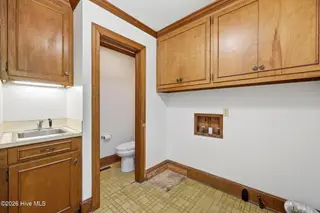 225 Churchill Drive, Greenville, NC 27858 – photo 22: 48-web-or-mls-IMG_9820