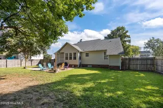 605 Huff Drive, Winterville, NC 28590 – photo 4: 605 Huff Drive Winterville