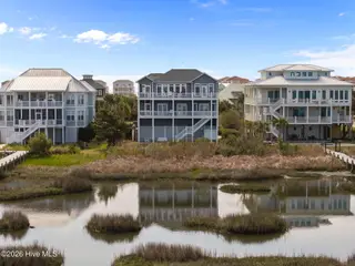 42 Sailview Drive, North Topsail Beach, NC 28460 – photo 6: 15-web-or-mls-DJI_20260330112615_0328_D