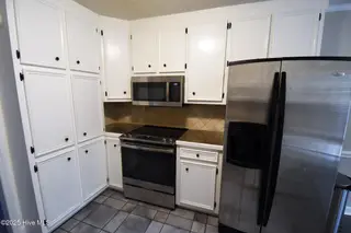 3315 Dortches Court, Greenville, NC 27834 – photo 9: 3315 Dortches Court Kitchen Appliances 8